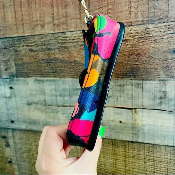 Dooney & Bourke Rare Wonder Duck Wristlet - Picture 5 of 8